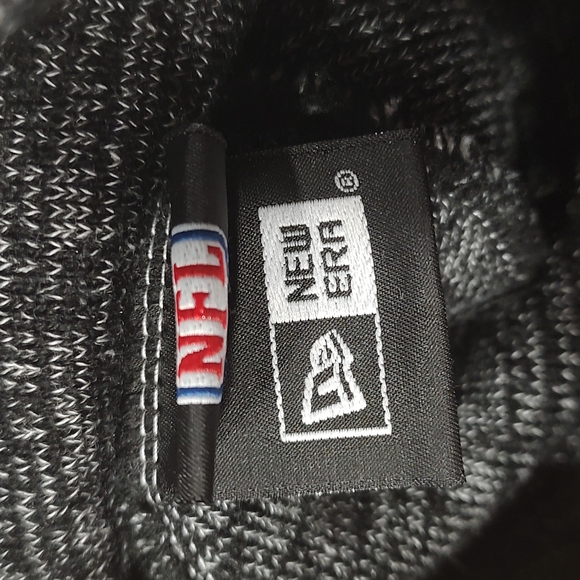 Las Vegas Raiders beanie - Picture 7 of 8